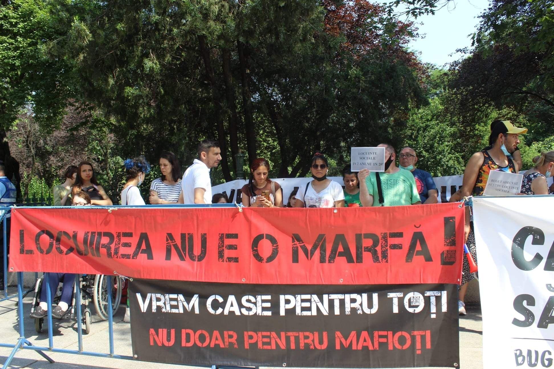 Protest pentru demararea lucrărilor la locuințele sociale din Ghencea. Foto: Facebook Frontul Comun Pentru Dreptul La Locuire