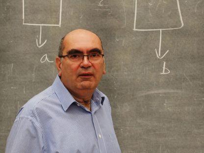 Profesorul Popescu și teleportarea: cum dispare ceva de aici şi reapare acolo