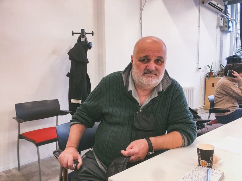 Florin are 66 de ani și și-a pierdut vederea acum 6 ani. Foto: Andreea Soare