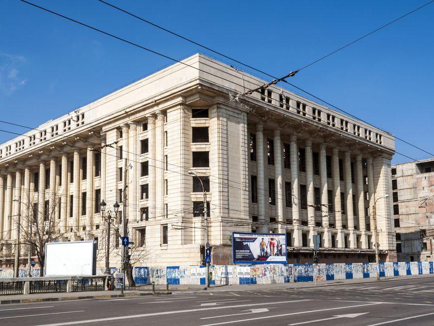 Casa Radio, București, zace neterminată de aproape 40 de ani Foto: ID 29572490 | Casa Radio ©
Maxmitzu | Dreamstime.com