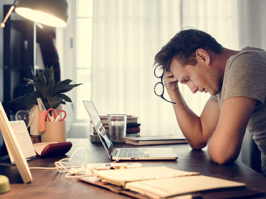 Nu-ți da niciodată pe internet informațiile de logare în conturile bancare dacă nu ești absolut sigur că ești pe un site de încredere. Foto © Rawpixelimages | Dreamstime.com