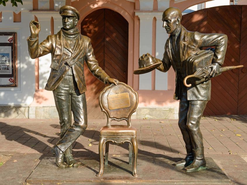 Dacă nu știi cine au fost Ostap Bender și Kise Vorobyaninov, de exemplu, o să afli din lista asta. Foto: Alexnikit | <a target="_blank" rel="noreferrer noopener" href="https://www.dreamstime.com" target="_blank">Dreamstime.com</a>