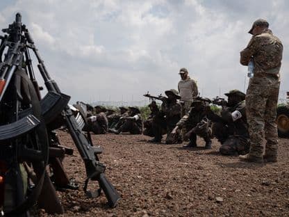 MAE confirmă informațiile PressOne că cetățeni români sunt blocați în Congo, după atacul rebelilor. Familiile mercenarilor români au solicitat asistență consulară