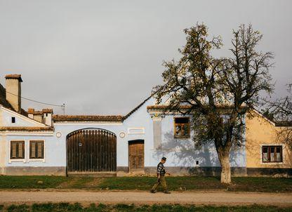 Este nevoie de o țară ca să crești un sat