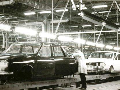 PODCAST. De ce n-a mers comunismul în România. Studiile de caz Dacia, Oltcit și Autocamioane Brașov