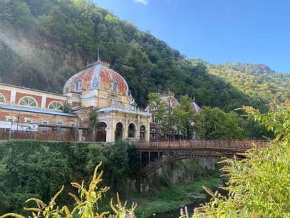 Băile Neptun din Băile Herculane, într-o zi caniculară de august. Foto: Oana Moisil