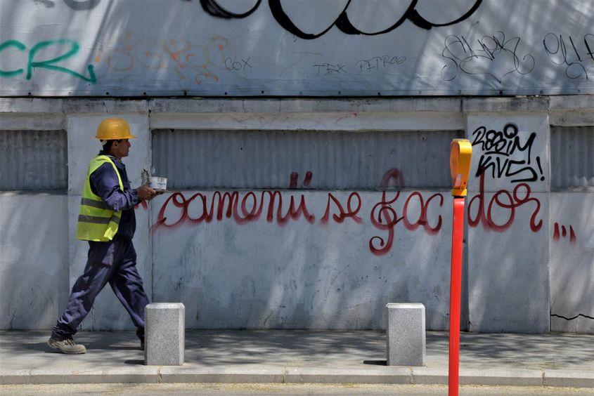 Șantierele au continuat să lucreze, dar o bună parte din economie s-a oprit. Foto: Lucian Muntean