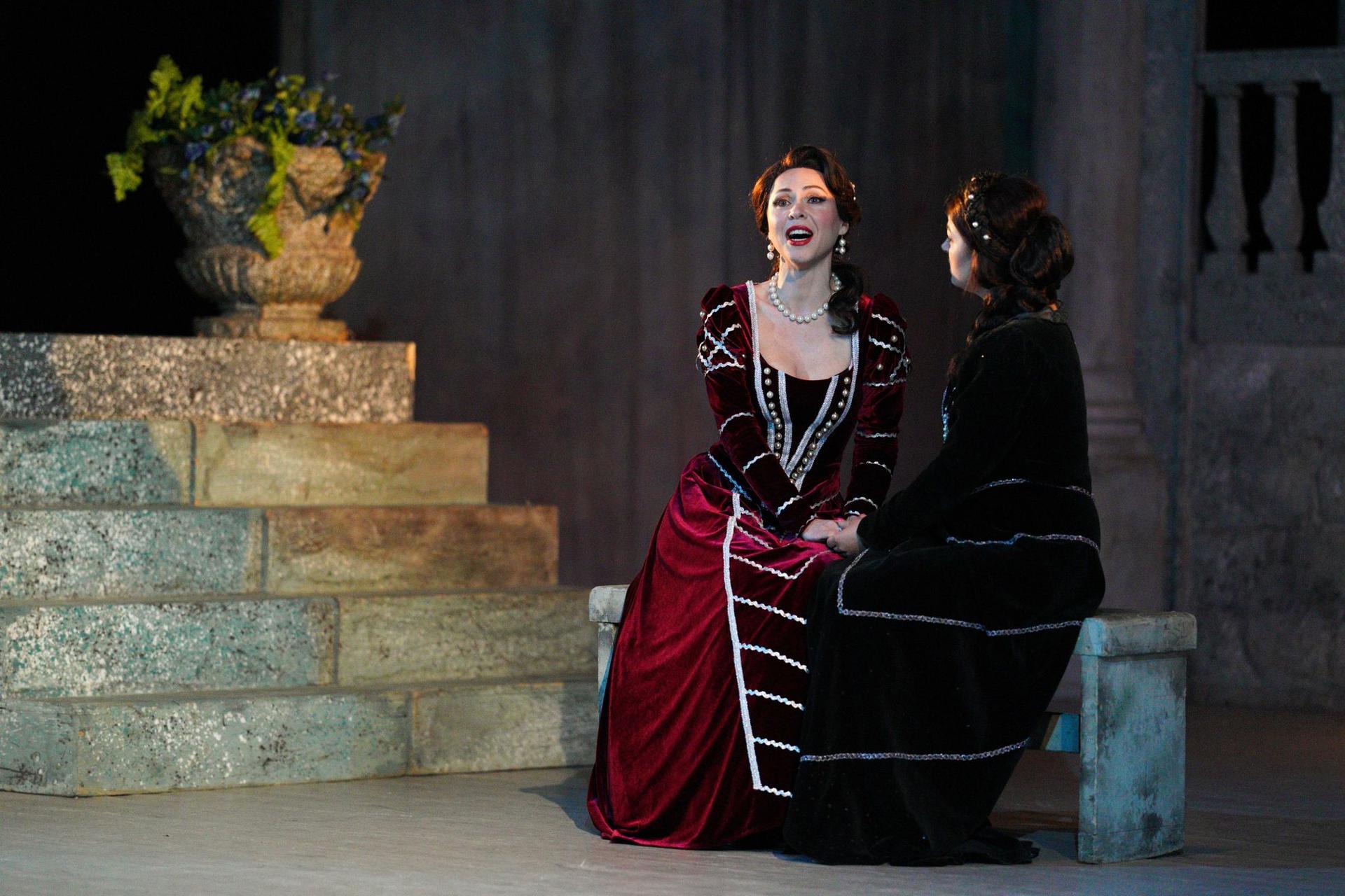Anna Bondarenko în „Trubadurul”, la Opera Națională din Cluj, Foto: Raul Ștef