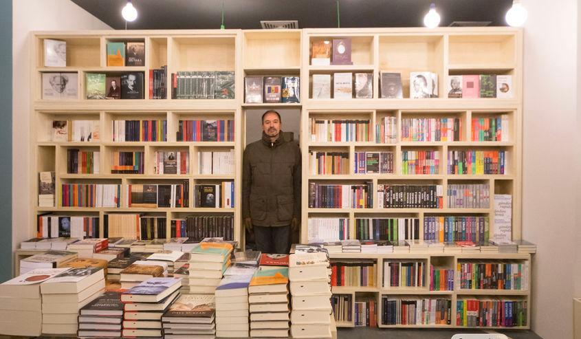 Arhitectul Șerban Țigănaș, premiat la Londra, New York și București, este recunoscut pentru contribuțiile sale privind dezvoltarea marilor orașe. În cazul Casei Radio, vorbește despre nevoia unui proiect public major dedicat culturii și vieții artistice a orașului. Foto: Arhivă personală