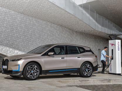 Mașini electrice vs mașini pe hidrogen. De ce industria auto nu mai crede în hidrogen