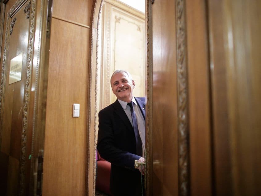 Liviu Dragnea, cu câteva momente înainte de a anunţa componenţa noului guvern. Foto: Octav Ganea / Inquam Photos