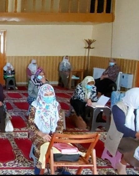 Predică în pandemie la geamia din localitatea Cobadin, județul Constanța. FOTO Facebook Muftiatul Cultului Musulman