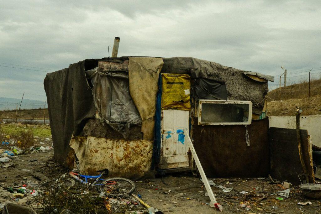 Adăpost de la Pata Rât. Foto: Vlăduț Bîlea