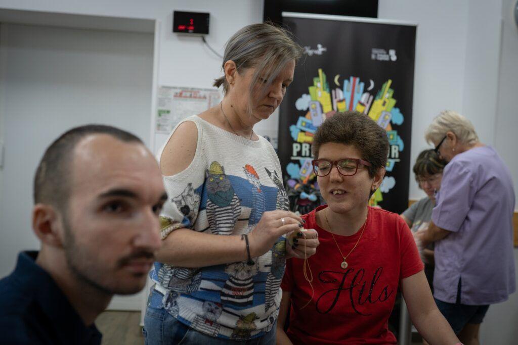 „Atunci când vrei să schimbi ceva, să ai un mediu în care să-ți fie bine, începi cu tine, la tine acasă, nu-i așa?” Foto: Andreea Câmpeanu
