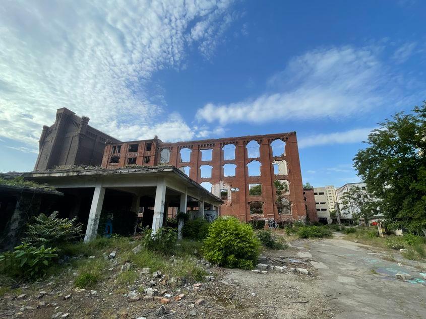 Aici Primăria Sectorului 2 susține că vrea să facă un campus educațional. Terenul însă nu-i aparține. Foto: PressOne