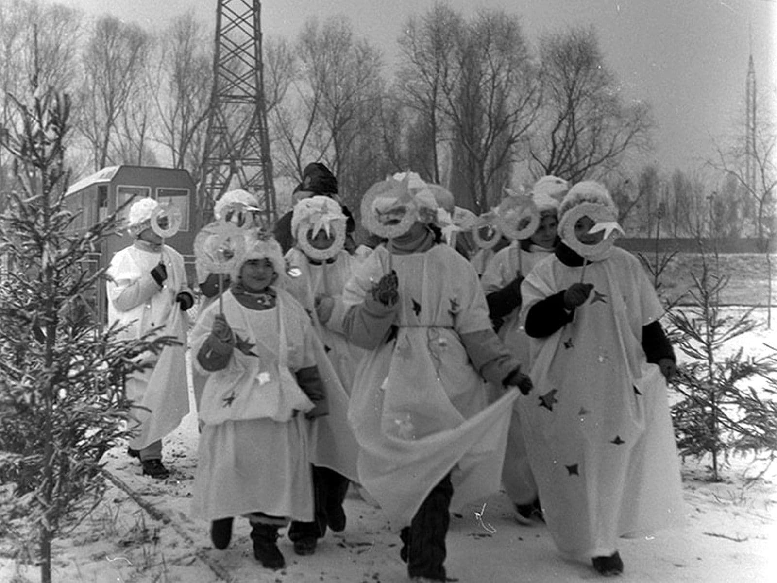 Steaua era oarecum acceptată, fiindcă se subînțelegea că vine direct de pe cerul Moscovei