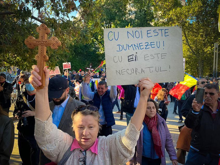 Imagini de la un protest anti-vaccin din toamna lui 2021. Foto: Alex Olaru