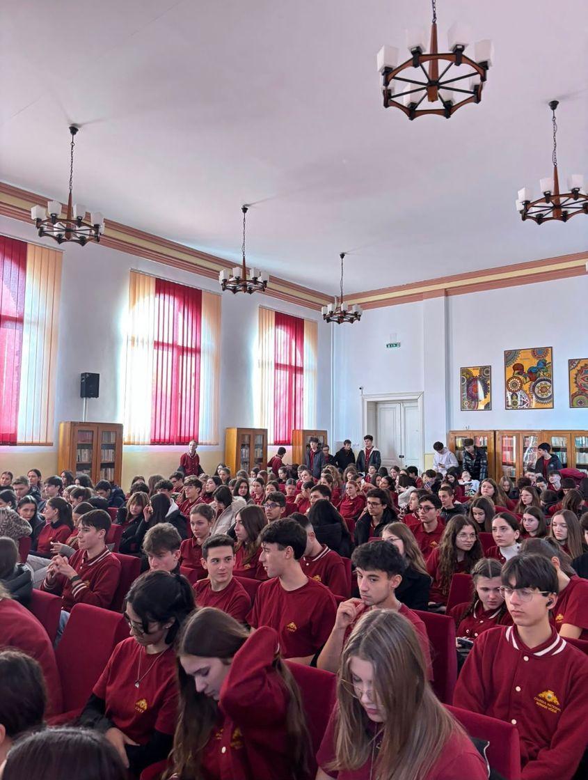 „Schimbarea începe cu noi”, Colegiul Național „Roman-Vodă”, Roman