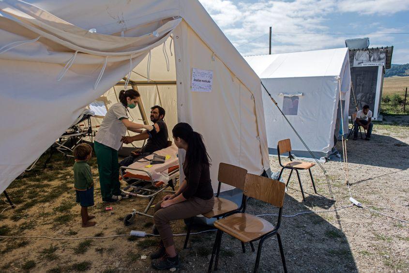 Medicii și studenții au verificat starea de sănătate a oamenilor din Ponorâta.