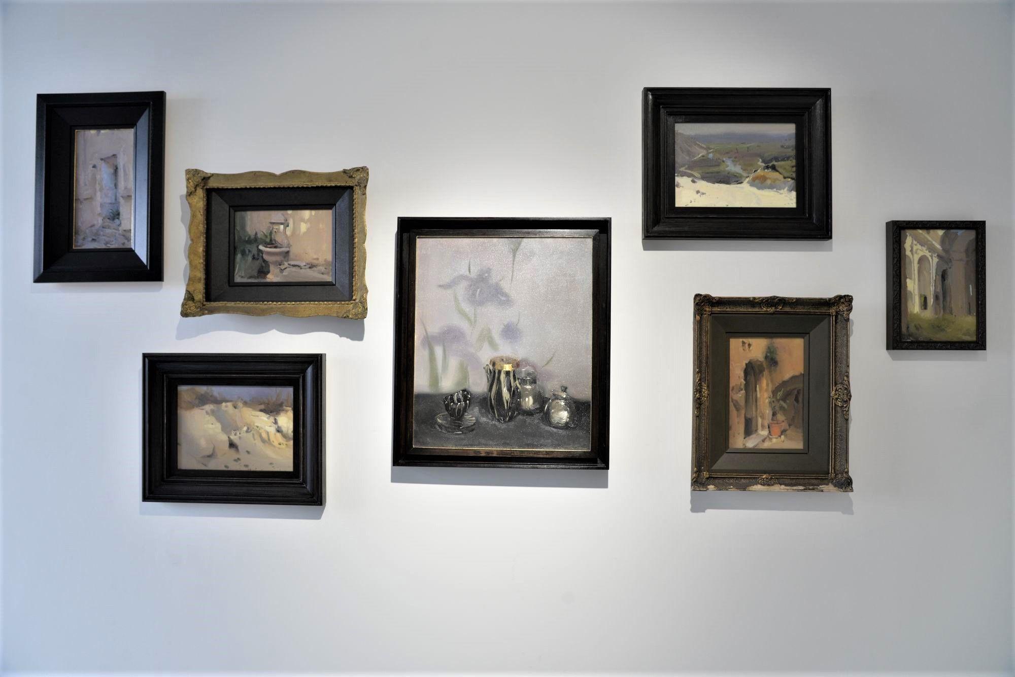 Picturile Elenei Bria în expoziția din galeria Arbor din București, iunie 2021. Foto Lucian Muntean