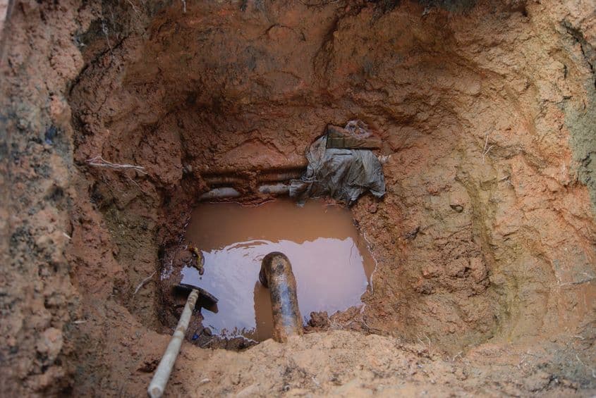 Foto: Waihs /<a target="_blank" href="https://www.dreamstime.com/stock-photo-pipe-burst-maintenance-construction-site-china-shenzhen-baoan-district-municipal-facilities-water-image36543420" target="_blank" rel="noreferrer noopener"> Dreamstime.com</a>