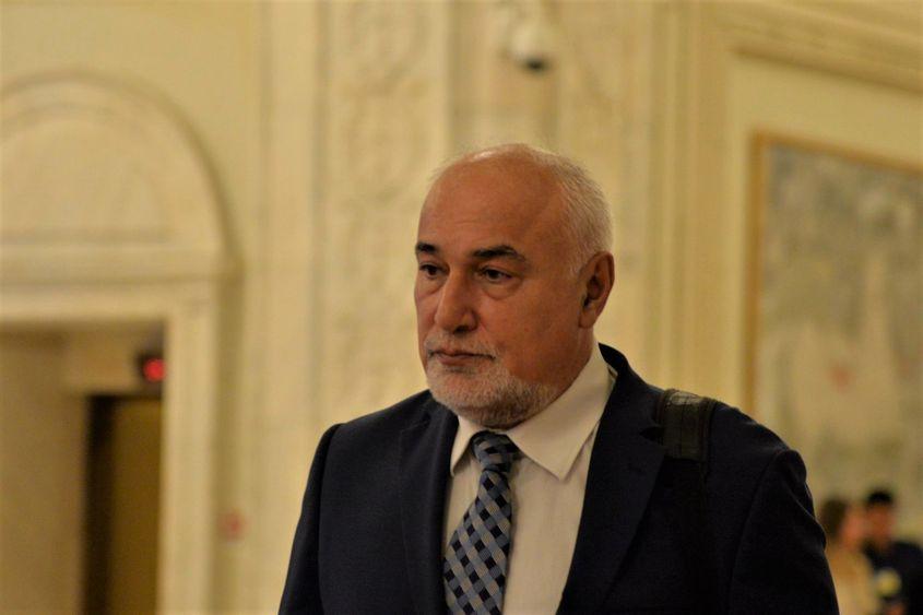 Varujan Vosganian.