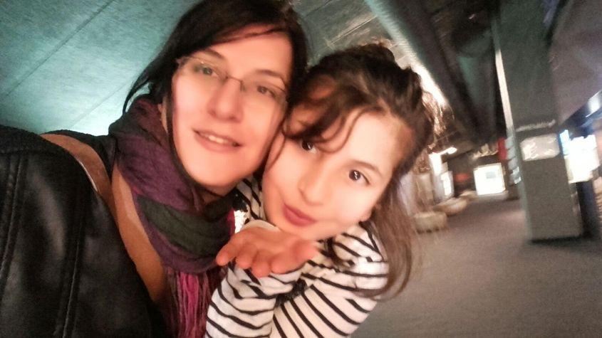 Oral Nalan cu fiica ei de 10 ani. Foto: Arhiva familiei