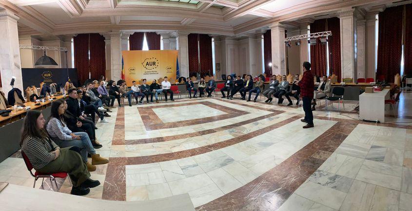 Ședință a programului „Cunoaște-ți Parlamentul”. Sursă foto: Dimitrie