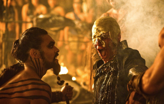 „Încoronarea” lui Viserys Targaryen.