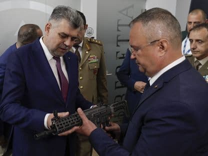 Frica românilor de război, exploatată de extremistul Călin Georgescu. Candidații favoriți la prezidențiale au avut zero „viziune strategică”