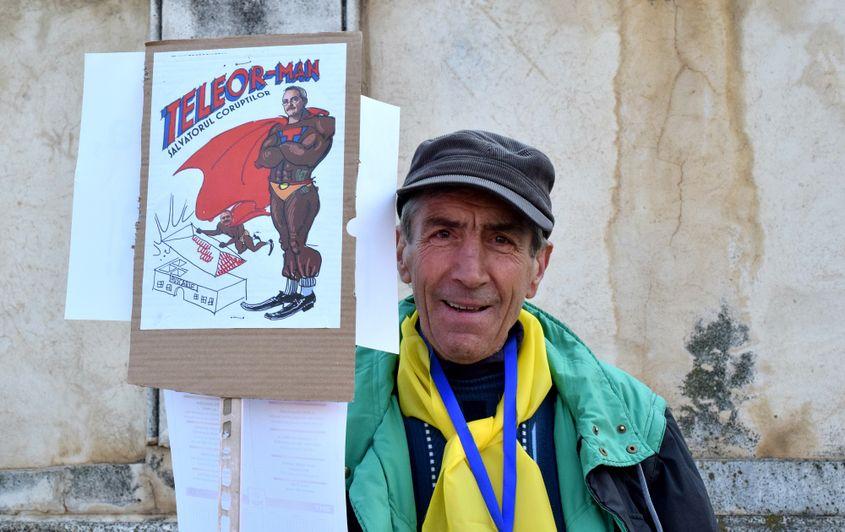 Participant la mitingul PNL din fața Parlamentului. Foto: Iulia Marin