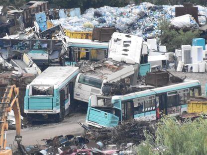 Risipa banului public în transportul public din Cluj: Polițe RCA plătite pentru autobuze necirculabile, în plină criză financiară