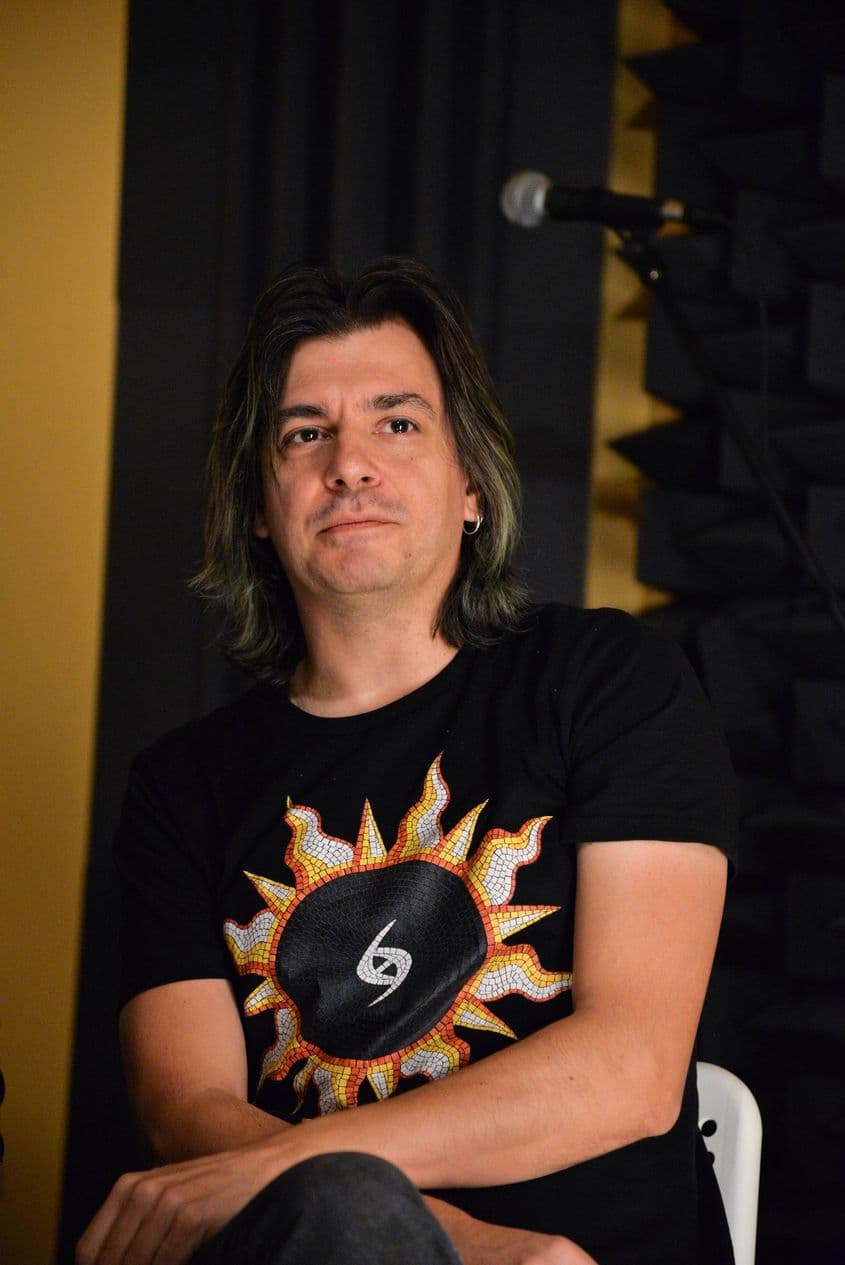 Sergiu "6" Mitrofan, prezent în trupă încă de la înființare, din 2006; responsabil de pian, clape, orgă și glock. Foto: Lucian Muntean.