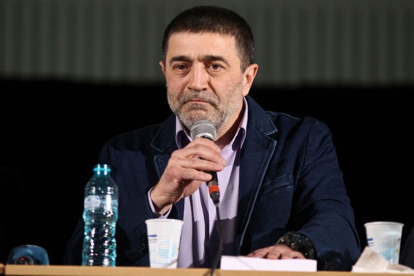 Fost vicepremier la Chişinău, Iurie Roșca a tradus cartea lui Dughin în română.