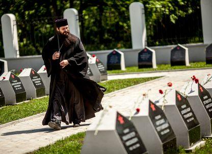 Șerban Pavelescu, despre cimitirele sovietice din România: „Istoria și soarta acestor monumente este legată de felul în care regimul politic comunist a înțeles să rescrie istoria”