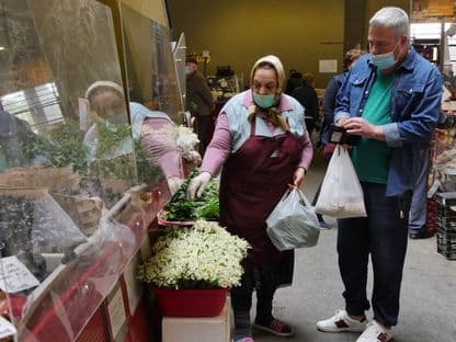 Economia mondială merge cu motoarele subturate. Cum își va reveni?