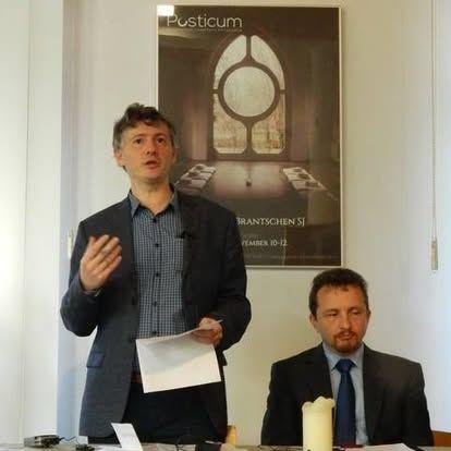 Cristian Vasile în picioare. Foto: arhiva personală