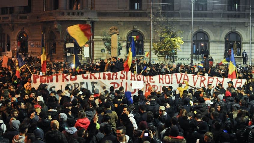 Imagine de la un protest din noiembrie 2015. Foto: Lucian Muntean