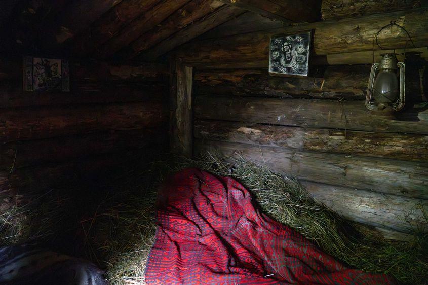 Adăpostul din Valea Firei folosit de grupul Șușman în iarna lui 1950. Foto: Raul Ștef