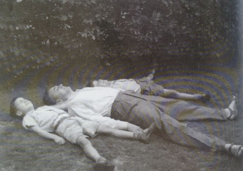 Ion Rațiu și fiii săi. Fotografie din Jurnal.