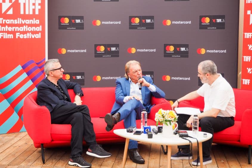 Armand Assante a fost însoțit la întâlnirea de la TIFF de producătorul Andrei Boncea (în stânga).
