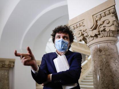 Un an cu Nicușor Dan, primarul care a și făcut, dar mai mult a tăcut