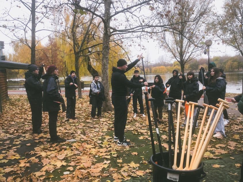 Încălzire înainte de antrenament. Foto: Andreea Soare