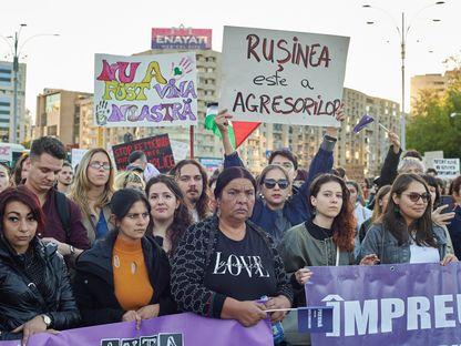 VIDEO. „Indiferența hrănește violența”. Reportaj de la marșul pentru siguranța femeilor