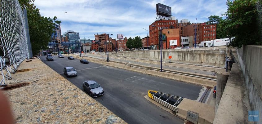 Mașinile intră în tunel și nu mai aglomerează centrul orașului. Dar la ora de vârf rămân blocate, inclusiv în subteran.