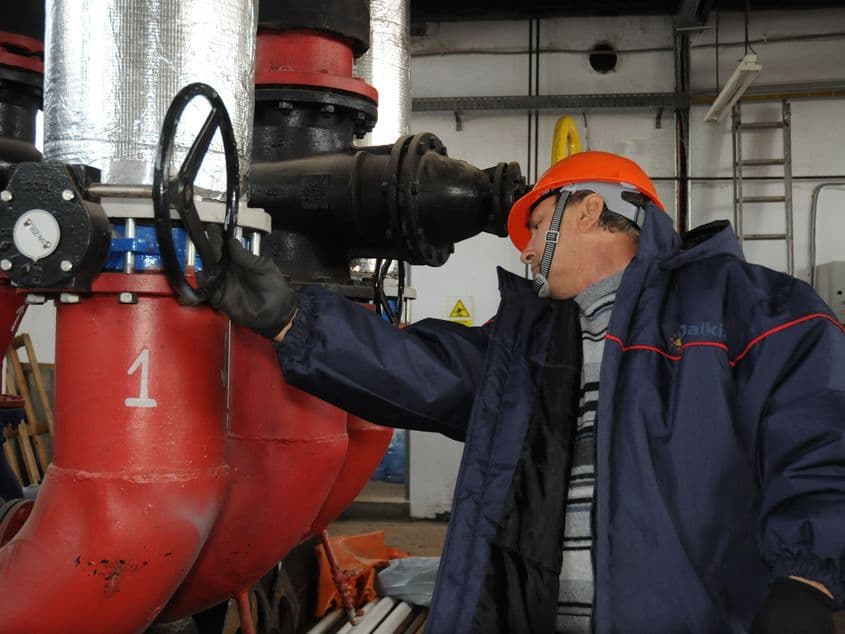 Primăria Bucureşti a anunţat deja că va lua credit de la stat pentru a plăti căldura. Foto: Lucian Muntean