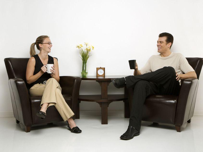 Conversațiile pe teme politice pot deschide perspective noi Foto: © Iofoto | Dreamstime.com