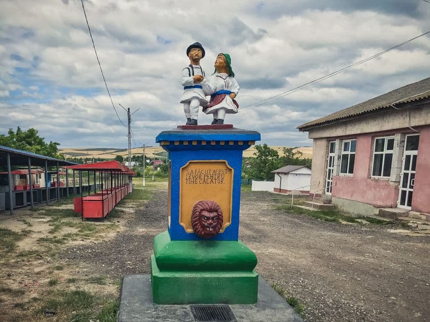 Interiorul pieței din Codăești. Foto: Mălina Gîndu