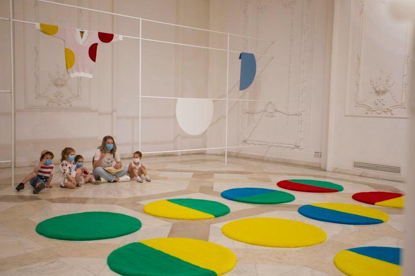 Vernisaj 11 iunie 2020. Radu Comșa, DISCȚIE REDUCȚIONISTĂ ÎN 4 CULORI. Foto: Gabi Pană