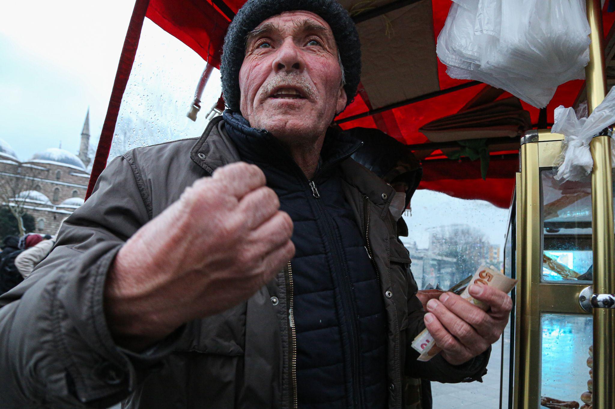 Hayrettin încă are încredere în Erdogan. Foto: Murat Bay